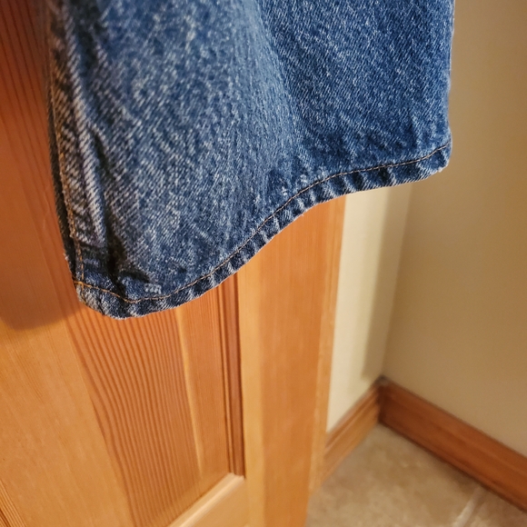 Levi's Blue Straight-Leg Jeans with Vintage Appeal - Picture 16 of 16